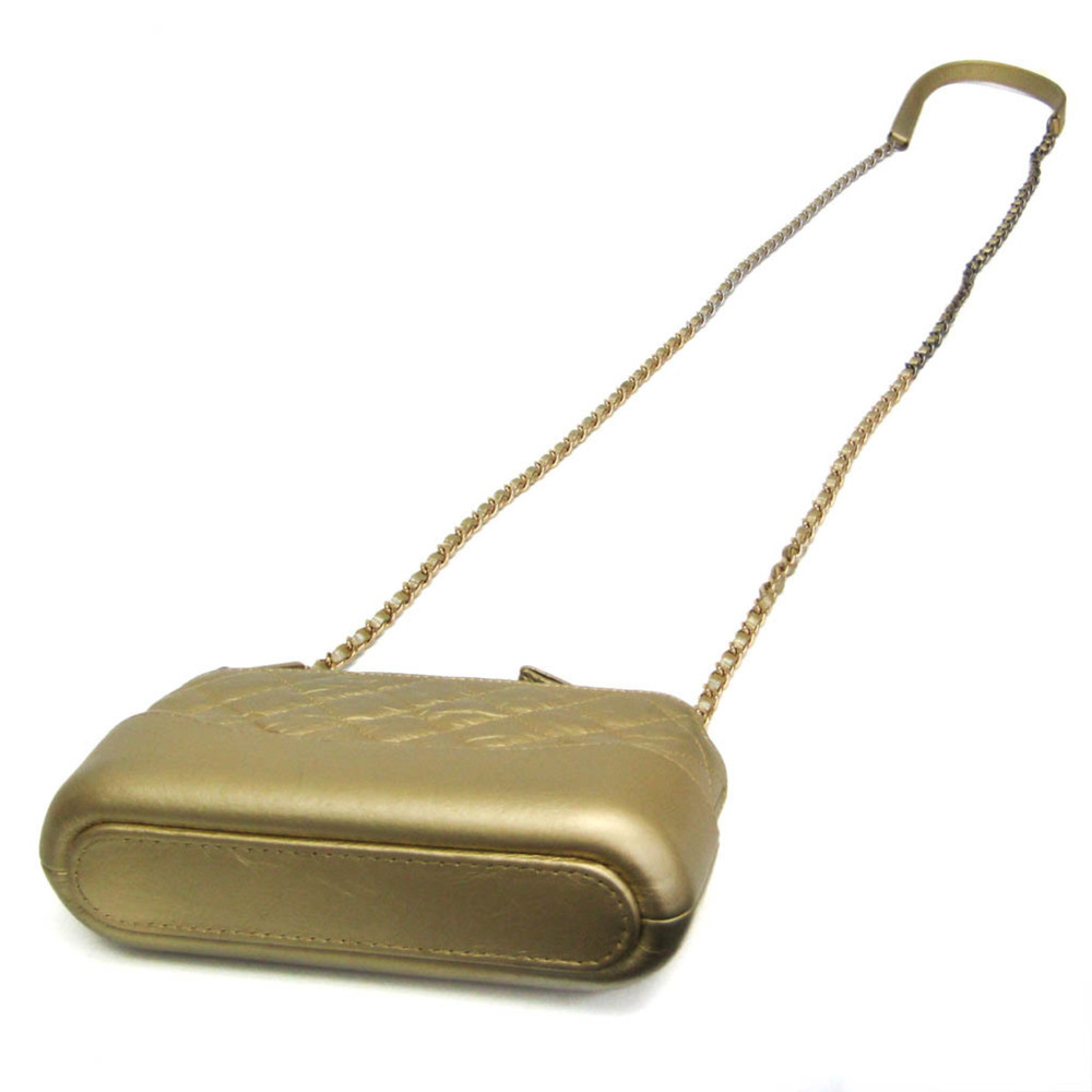 CHANEL Gold Leather Shoulder Bag - Picture 2 of 16